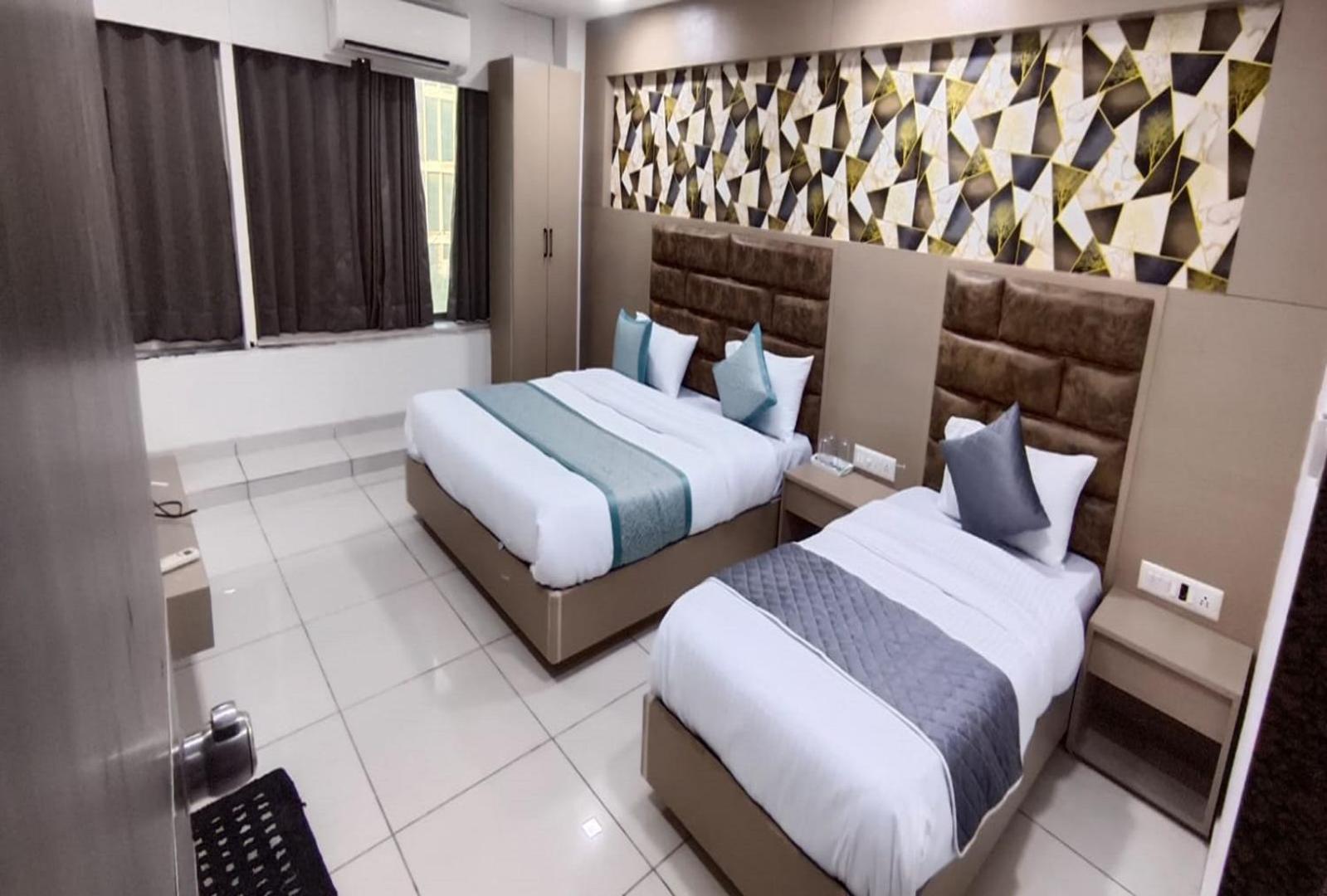 Hotel Nest View Ahmedabad Luaran gambar